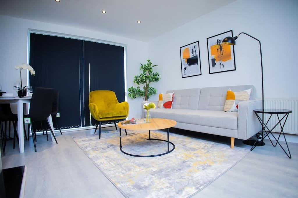 Isinmi Home - Close To Mcr City 맨체스터 외부 사진